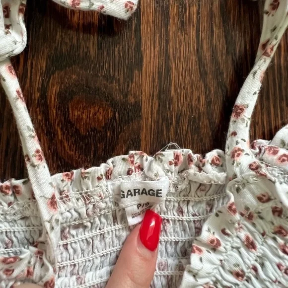 Garage tank - Picture 3 of 3